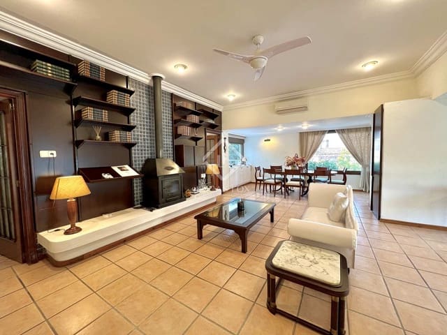 4 slaapkamer Villa te huur in Alicante stad met zwembad garage - € 3.500 (Ref: 7585580)