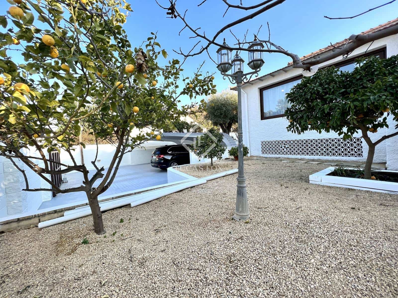 4 slaapkamer Villa te huur in Alicante stad met zwembad garage - € 3.500 (Ref: 7585580)