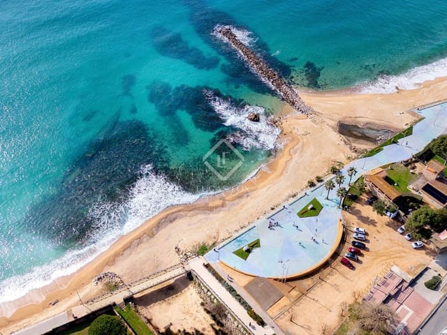 4 bedroom Villa for sale in Palamós with pool garage - € 745,000 (Ref: 7585585)