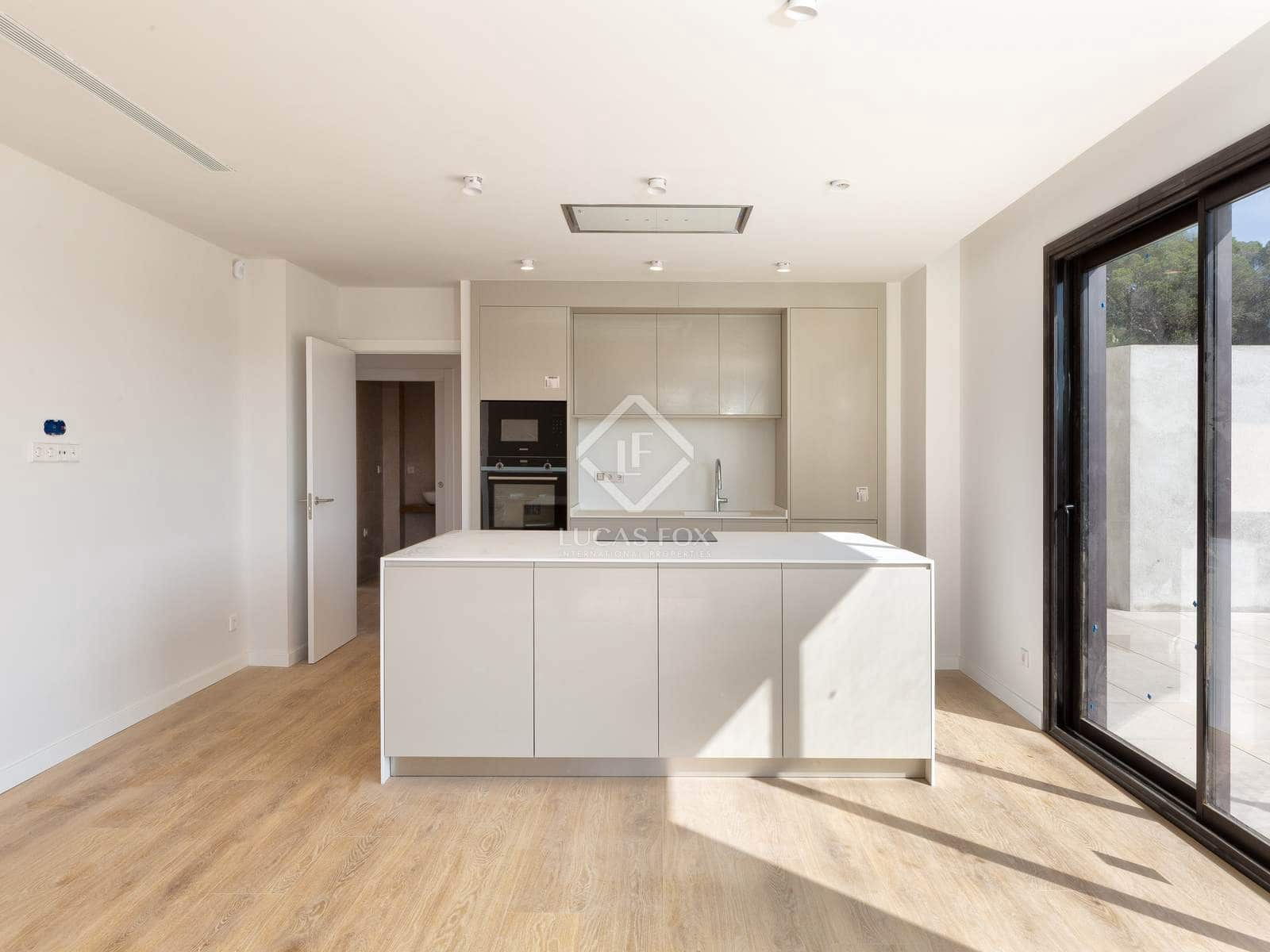 4 bedroom Villa for sale in Palamos with pool garage - € 745,000 (Ref: 7585585)