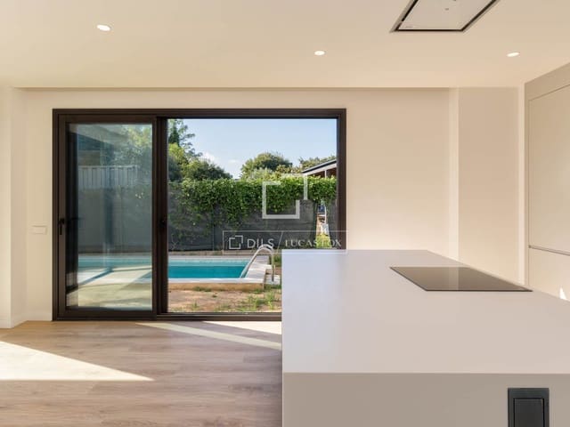 4 soverom Villa til salgs i Palamós med svømmebasseng garasje - € 765 000 (Ref: 7585585)