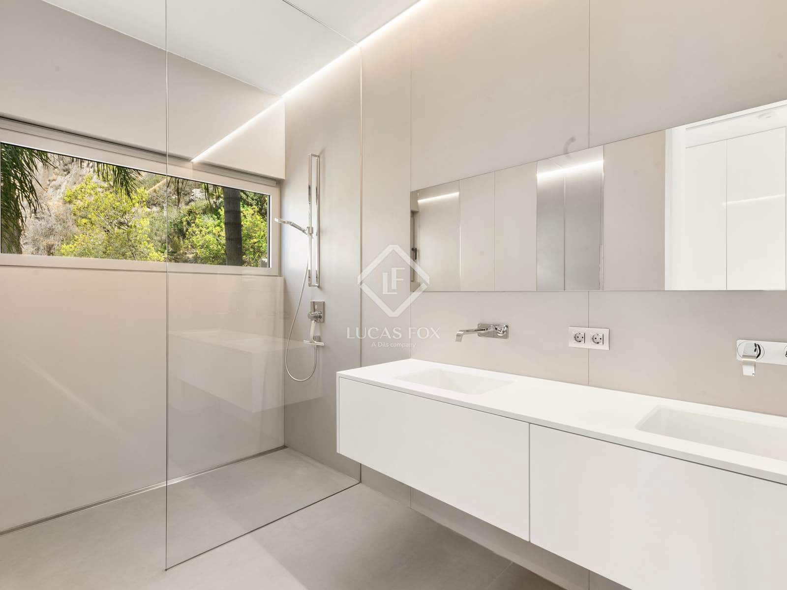 3 bedroom Villa for sale in Altea with pool garage - € 2,980,000 (Ref: 7593608)