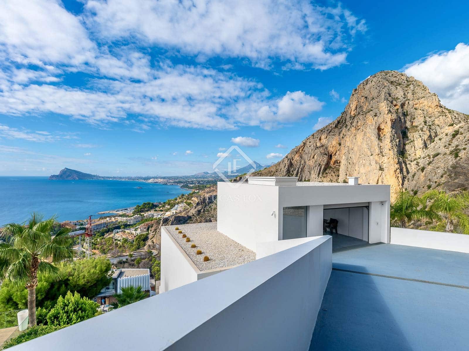 3 bedroom Villa for sale in Altea with pool garage - € 2,980,000 (Ref: 7593608)