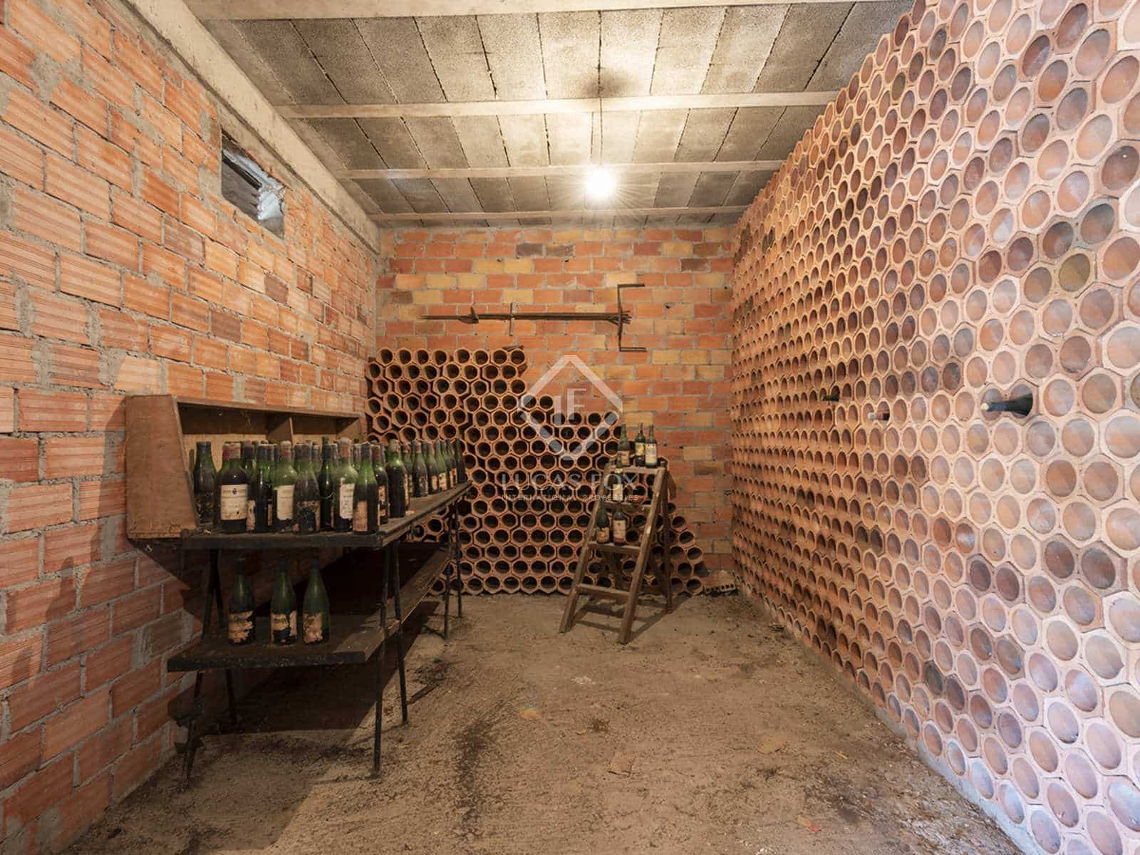 4 bedroom Villa for sale in Nigran with pool garage - € 800,000 (Ref: 7593623)