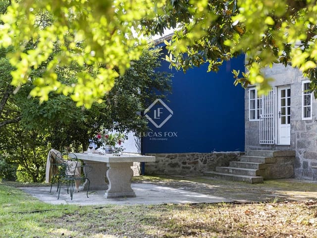 4 Zimmer Villa zu verkaufen in Nigrán mit Pool Garage - 800.000 € (Ref: 7593623)