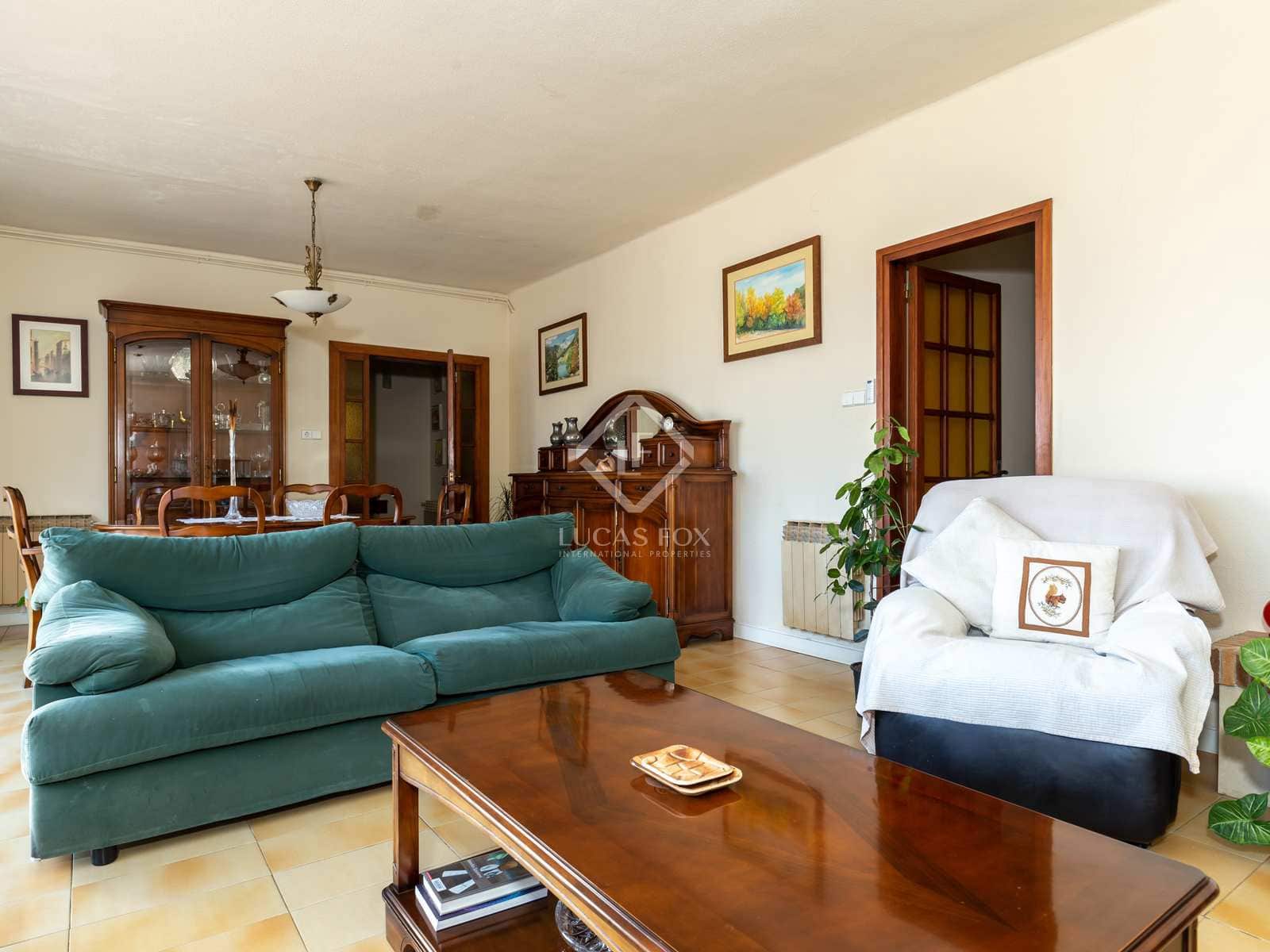 6 soveværelse Villa til salg i Esplugues de Llobregat med garage - € 1.200.000 (Ref: 7597156)