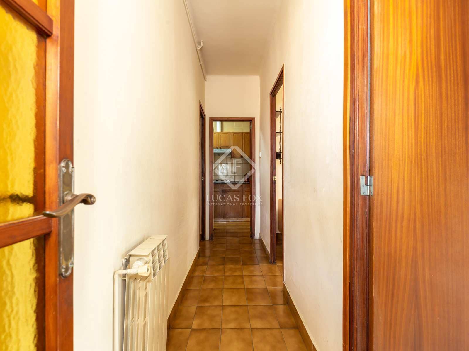 6 soveværelse Villa til salg i Esplugues de Llobregat med garage - € 1.200.000 (Ref: 7597156)