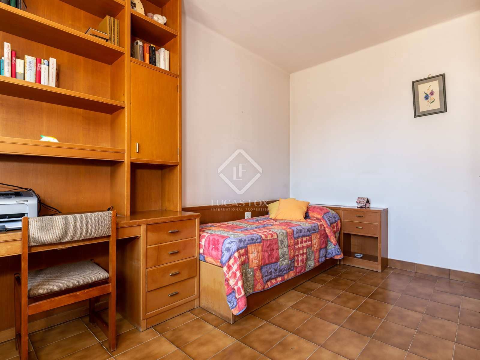 6 soveværelse Villa til salg i Esplugues de Llobregat med garage - € 1.200.000 (Ref: 7597156)