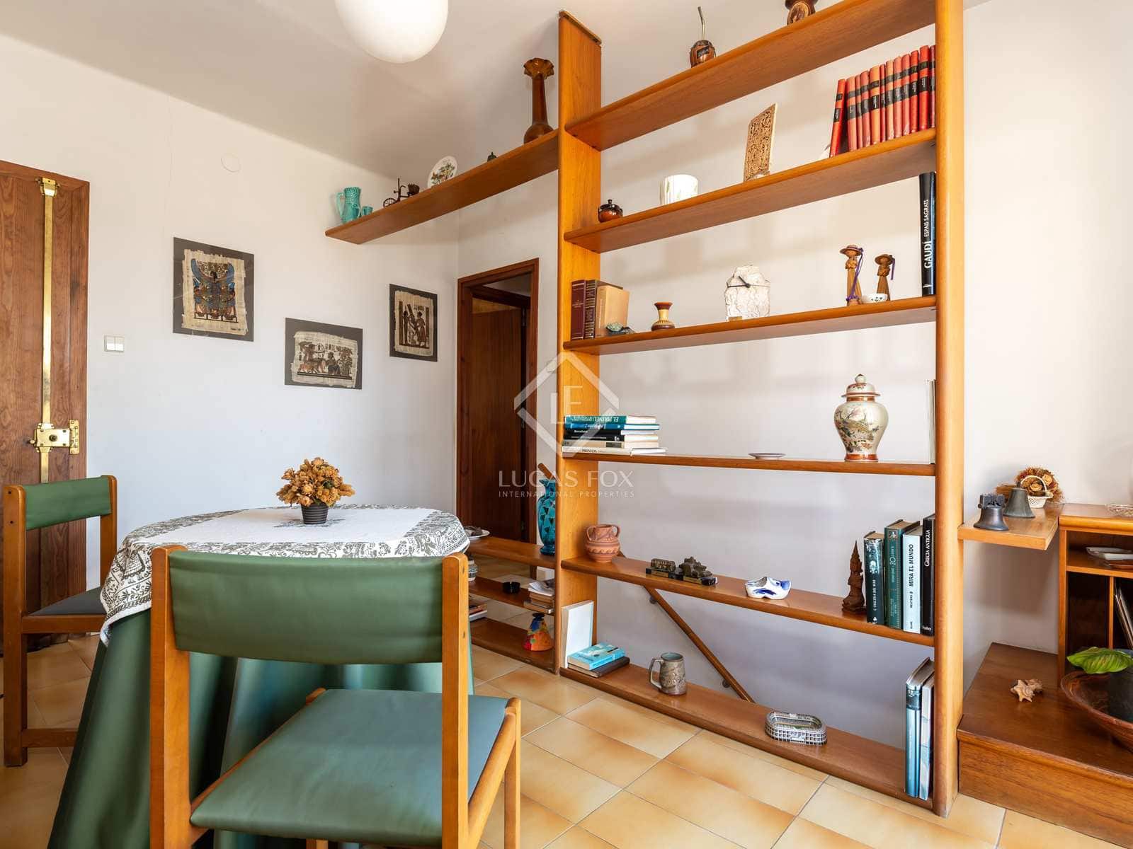 6 soveværelse Villa til salg i Esplugues de Llobregat med garage - € 1.200.000 (Ref: 7597156)