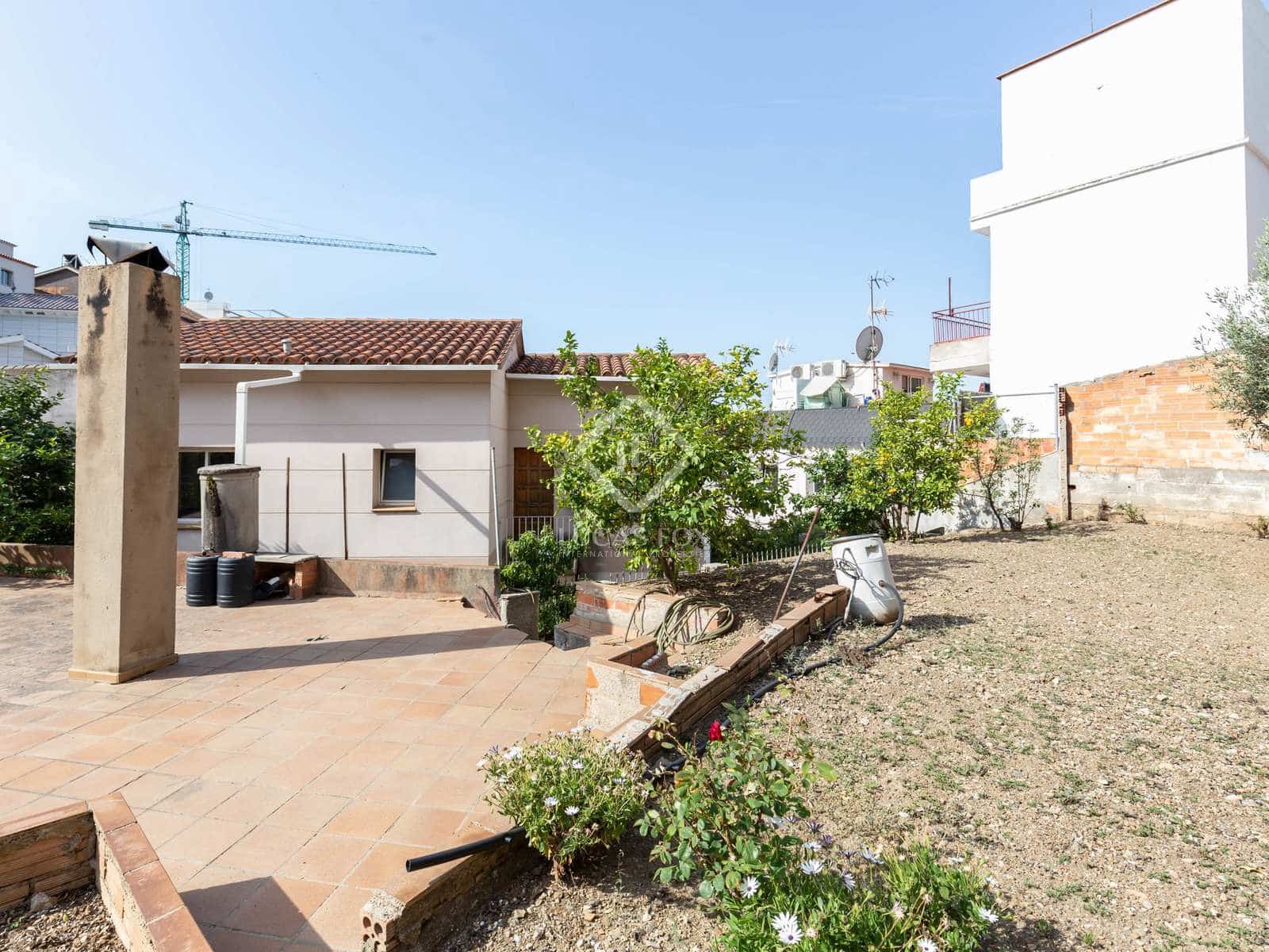 6 soveværelse Villa til salg i Esplugues de Llobregat med garage - € 1.200.000 (Ref: 7597156)