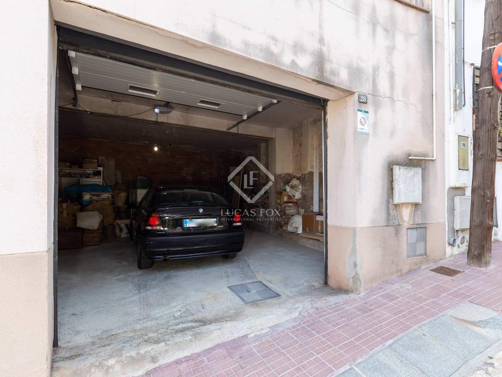 6 soveværelse Villa til salg i Esplugues de Llobregat med garage - € 1.200.000 (Ref: 7597156)