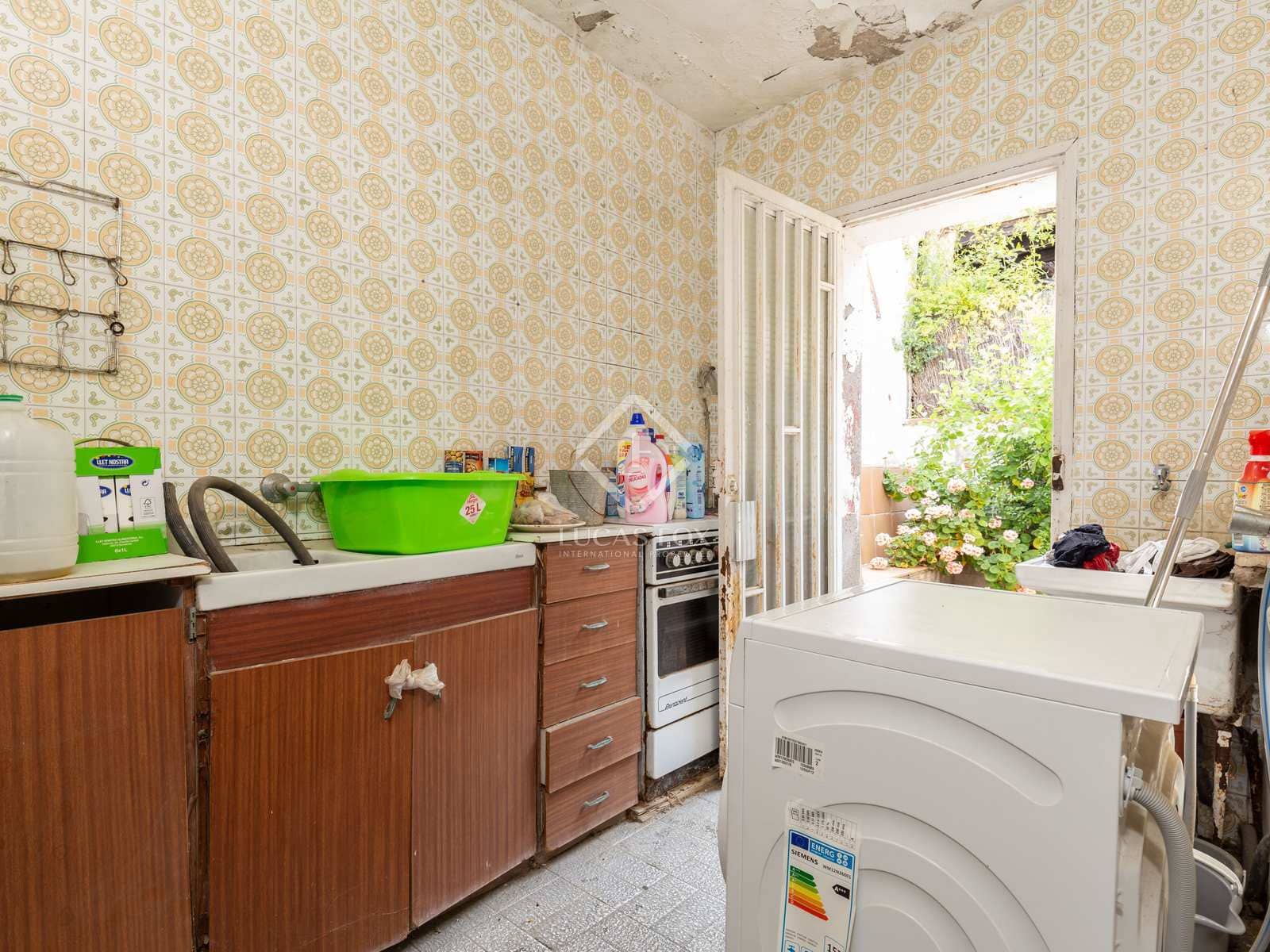 6 soveværelse Villa til salg i Esplugues de Llobregat med garage - € 1.200.000 (Ref: 7597156)