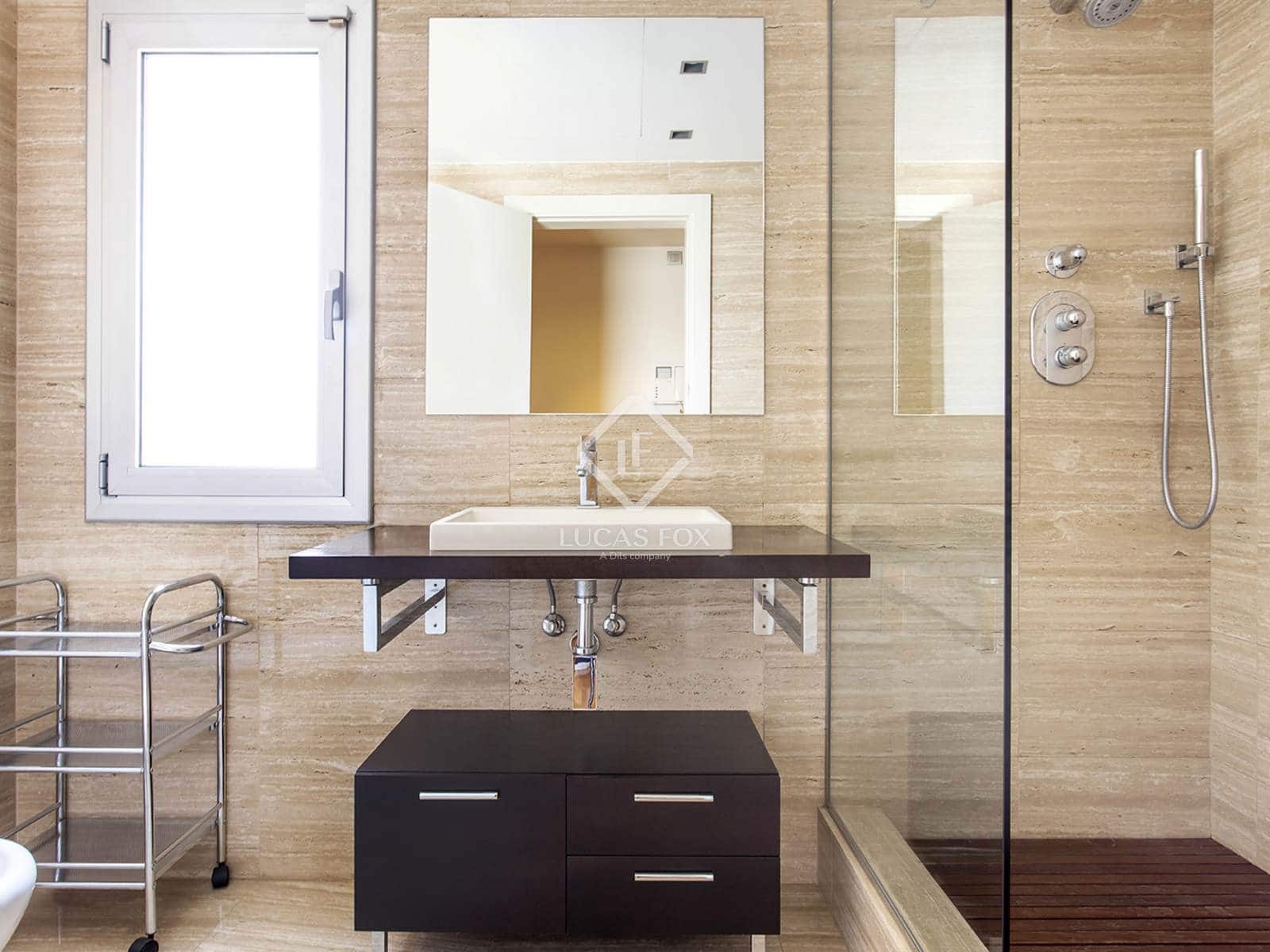 6 sypialnia Willa do wynajęcia w Miasto Barcelona z basenem garażem - 9 900 € (Ref: 7601033)