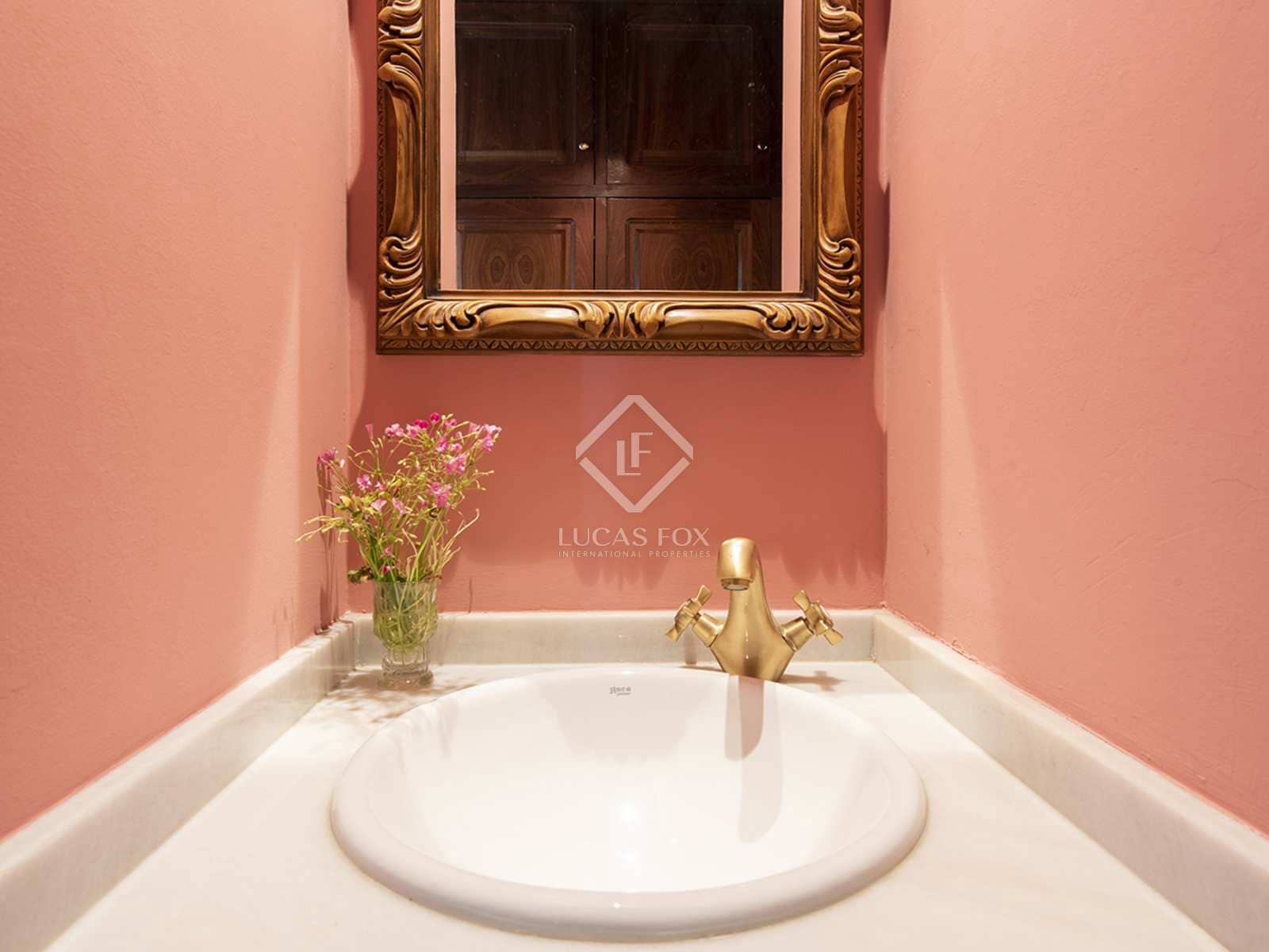 9 soverom Villa til salgs i Mondariz med svømmebasseng garasje - € 685 000 (Ref: 7603139)