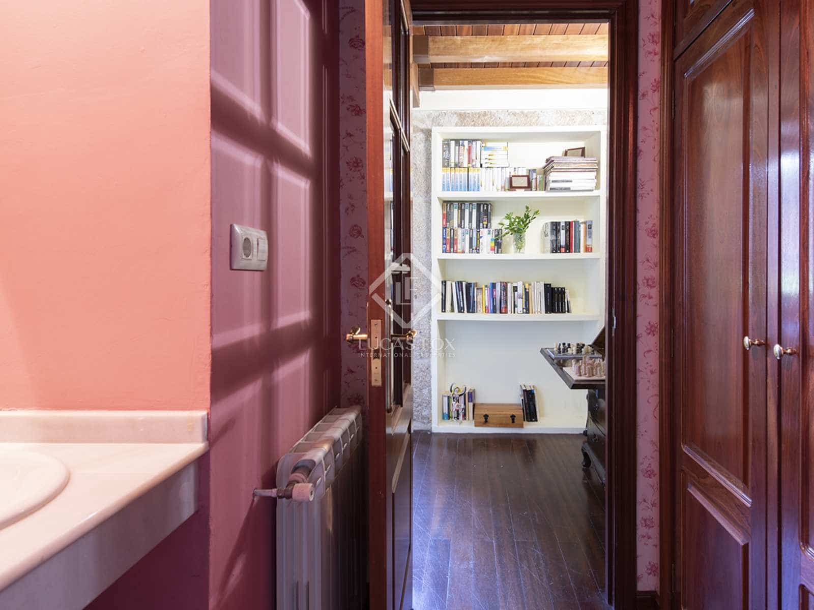 9 soverom Villa til salgs i Mondariz med svømmebasseng garasje - € 685 000 (Ref: 7603139)