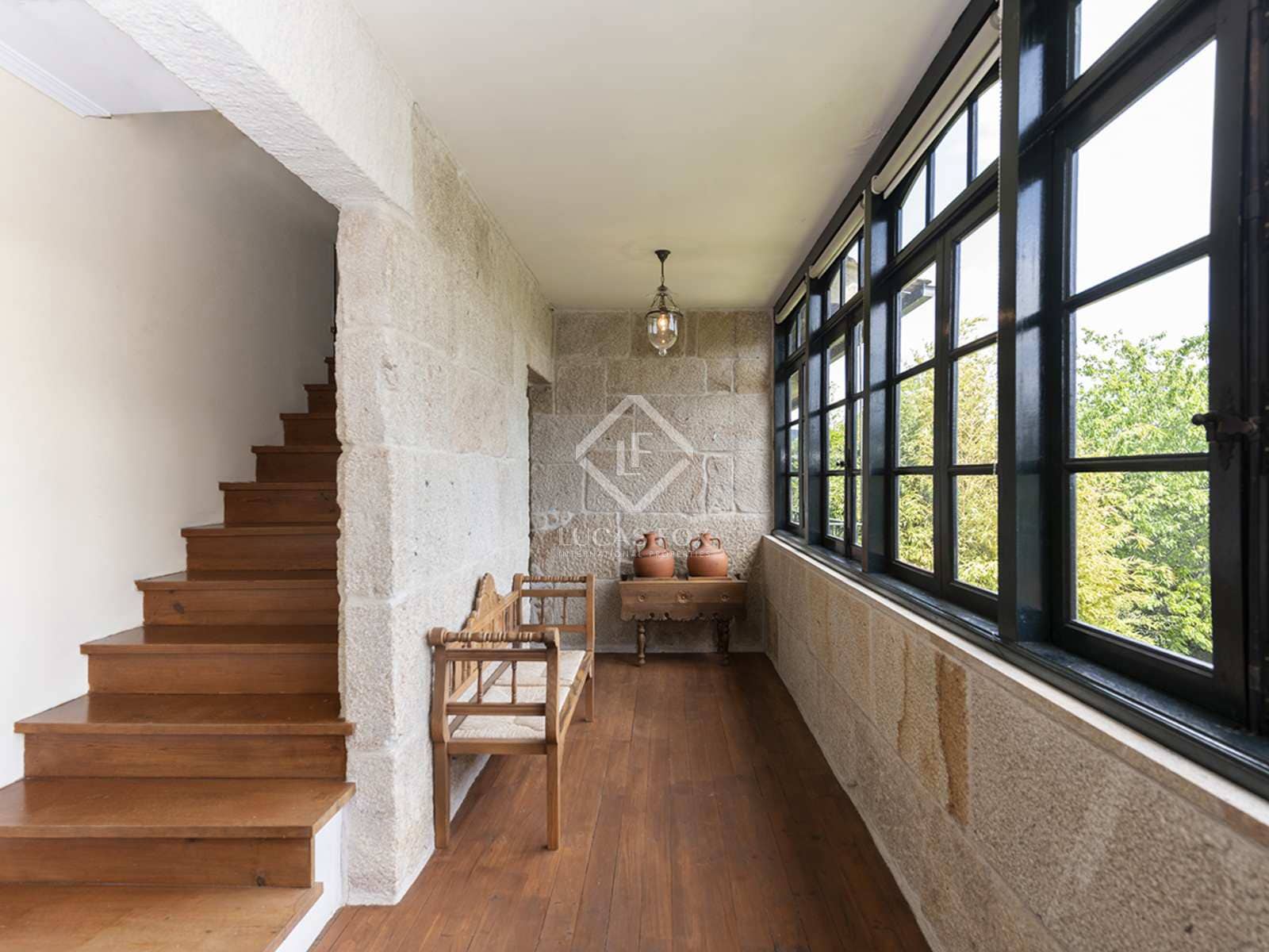 9 soverom Villa til salgs i Mondariz med svømmebasseng garasje - € 685 000 (Ref: 7603139)