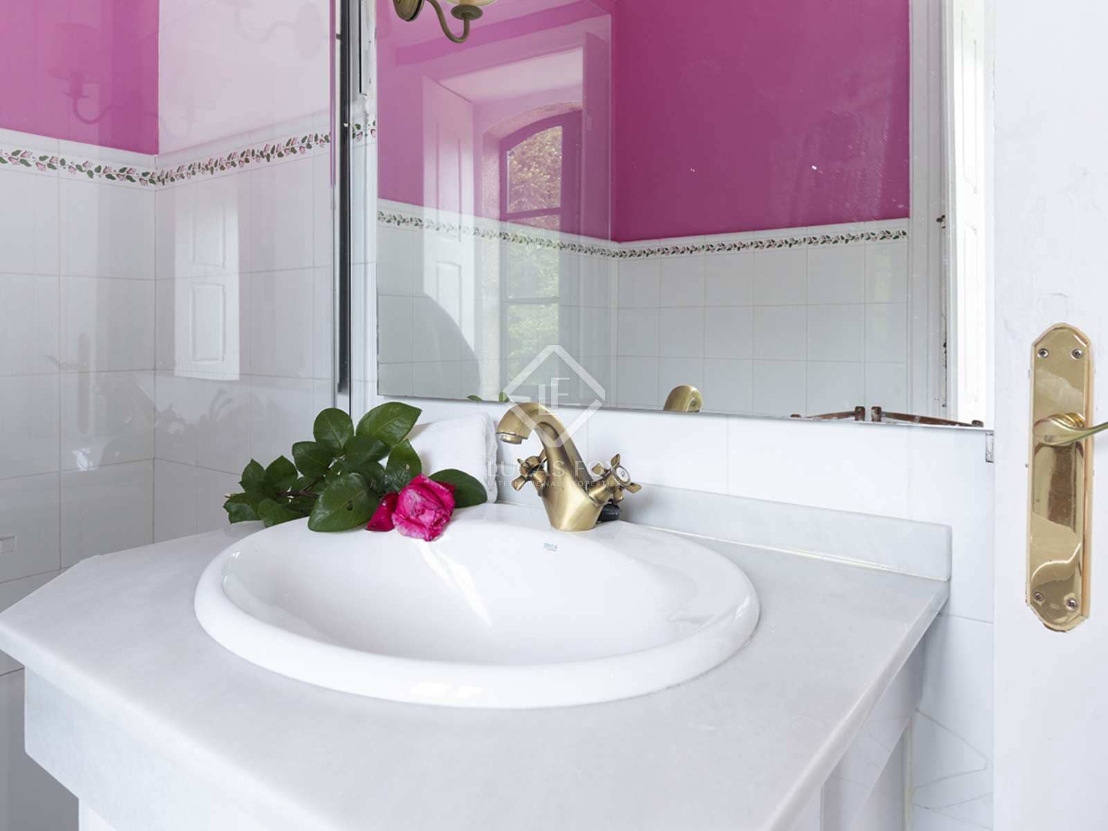 9 soverom Villa til salgs i Mondariz med svømmebasseng garasje - € 685 000 (Ref: 7603139)