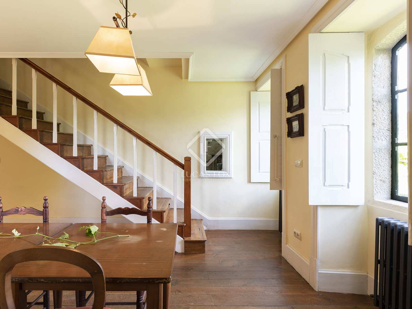 9 soverom Villa til salgs i Mondariz med svømmebasseng garasje - € 685 000 (Ref: 7603139)