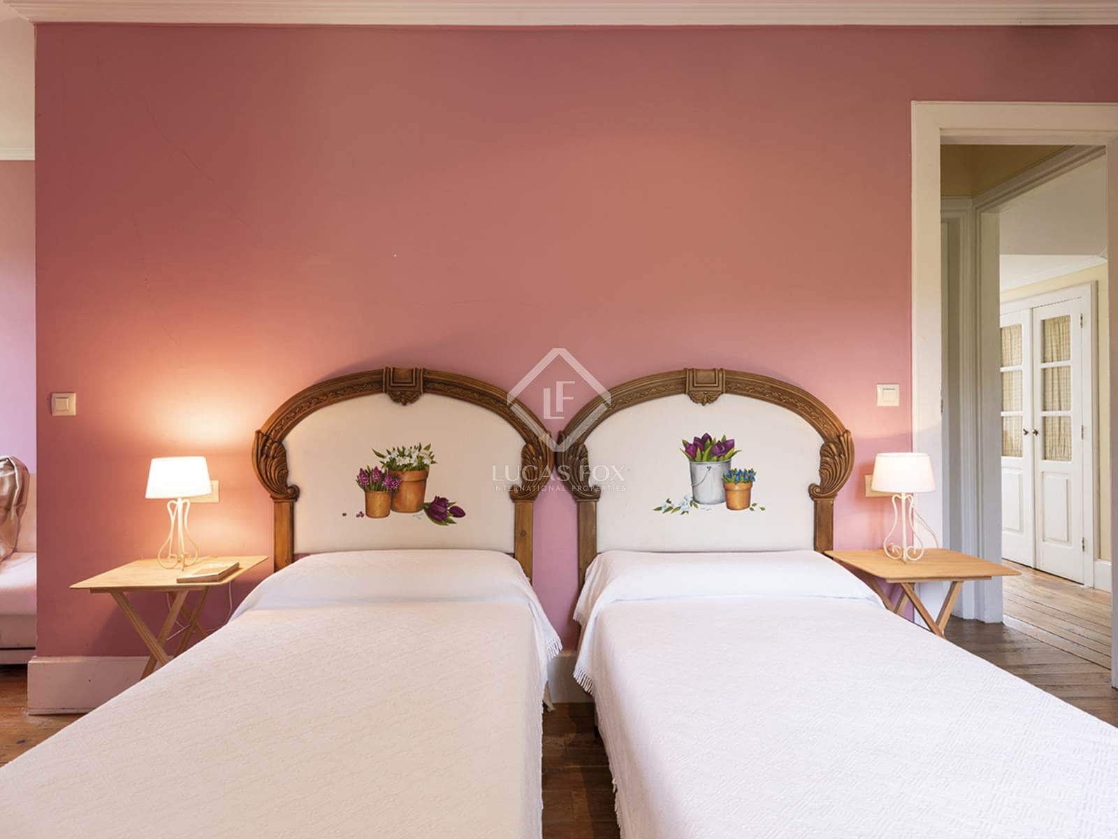 9 soverom Villa til salgs i Mondariz med svømmebasseng garasje - € 685 000 (Ref: 7603139)