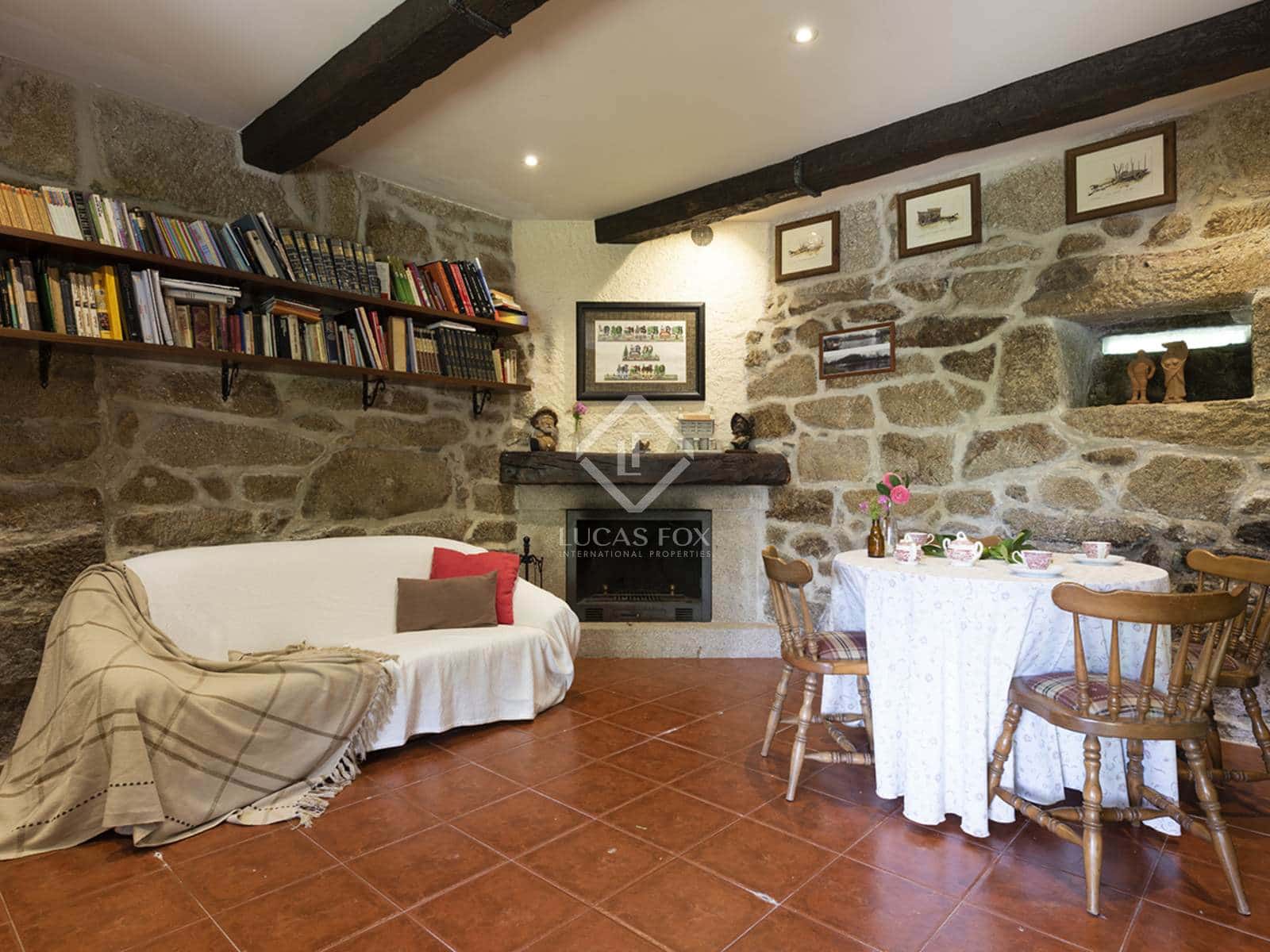 9 soverom Villa til salgs i Mondariz med svømmebasseng garasje - € 685 000 (Ref: 7603139)