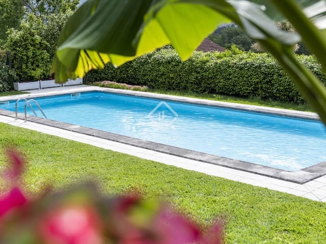 9 bedroom Villa for sale in Mondariz with pool garage - € 685,000 (Ref: 7603139)