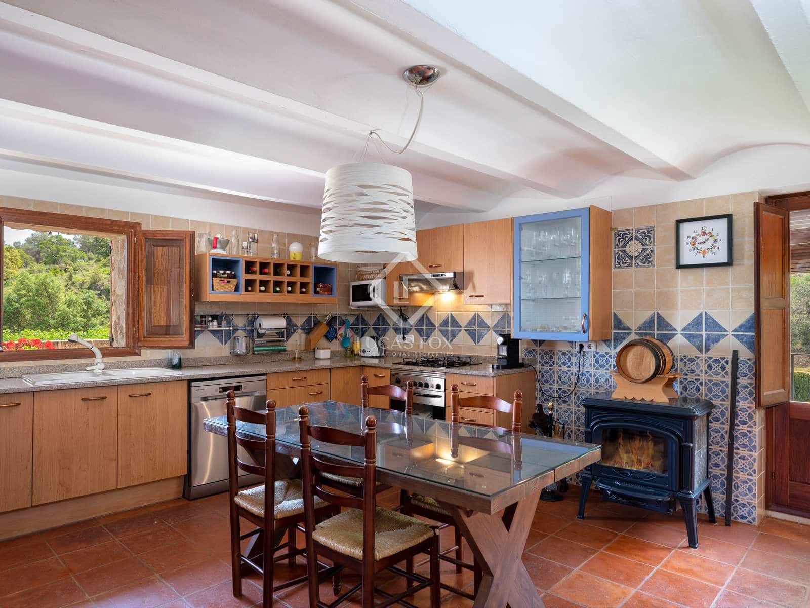 5 chambre Finca/Maison de Campagne à vendre à Llado avec piscine - 900 000 € (Ref: 7615132)