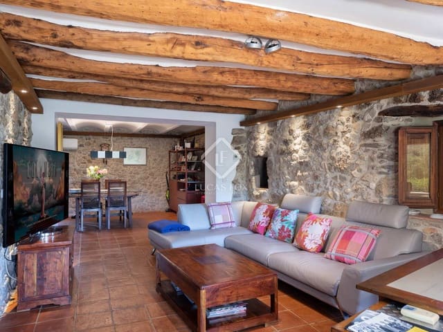 5 chambre Finca/Maison de Campagne à vendre à Lladó avec piscine - 900 000 € (Ref: 7615132)