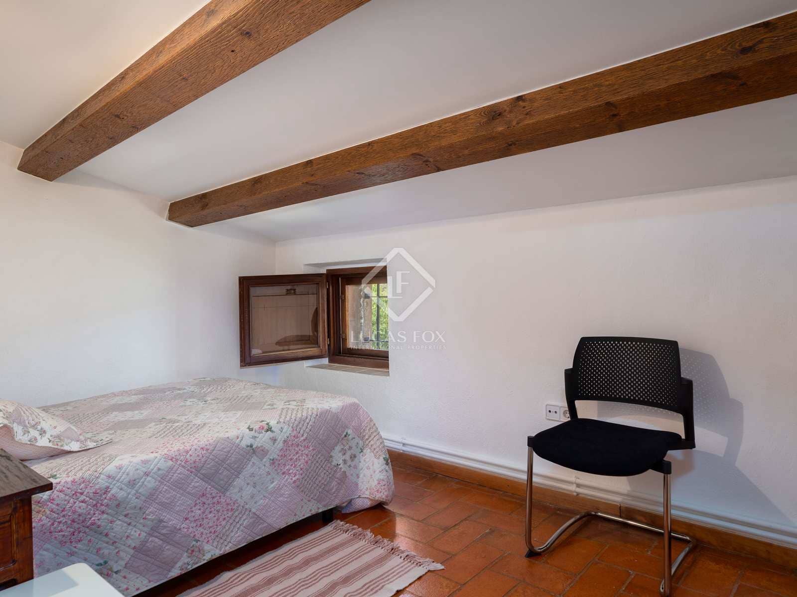 5 chambre Finca/Maison de Campagne à vendre à Llado avec piscine - 900 000 € (Ref: 7615132)