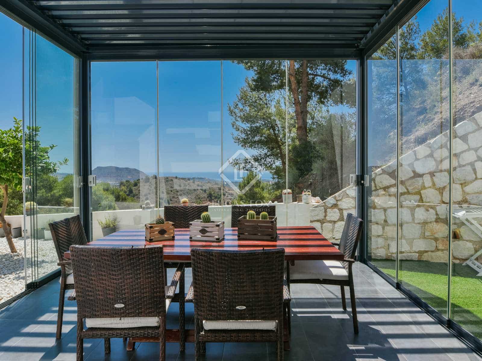 4 slaapkamer Villa te koop in Malaga stad met zwembad garage - € 1.500.000 (Ref: 7615136)