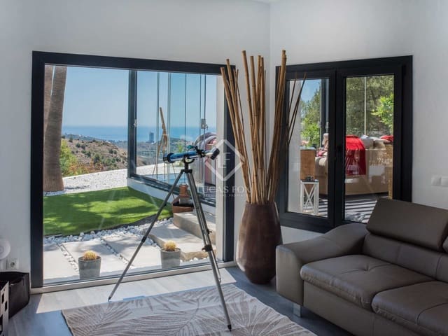 4 slaapkamer Villa te koop in Málaga stad met zwembad garage - € 1.500.000 (Ref: 7615136)