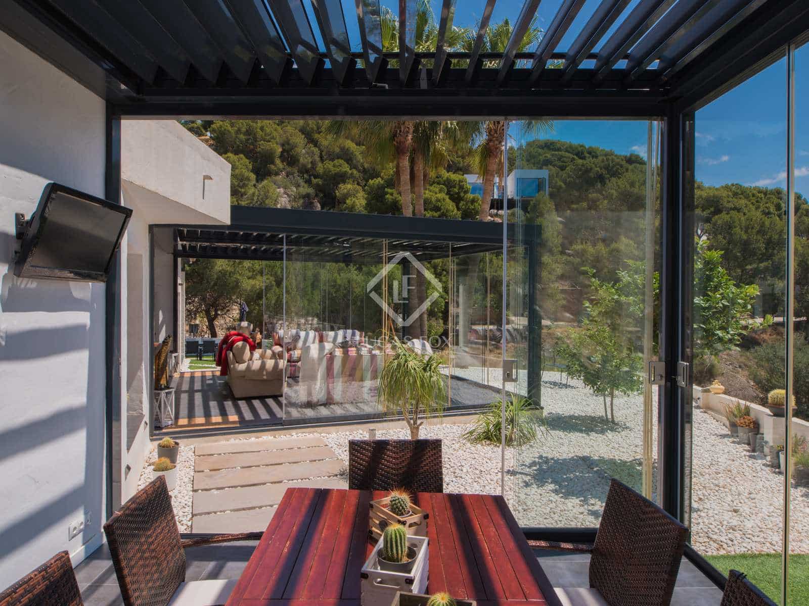 4 slaapkamer Villa te koop in Malaga stad met zwembad garage - € 1.500.000 (Ref: 7615136)