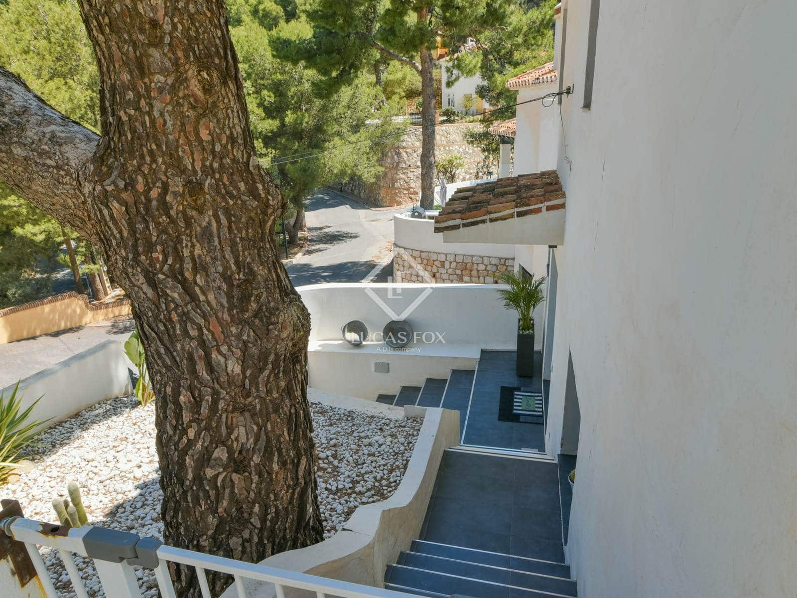 4 slaapkamer Villa te koop in Malaga stad met zwembad garage - € 1.500.000 (Ref: 7615136)