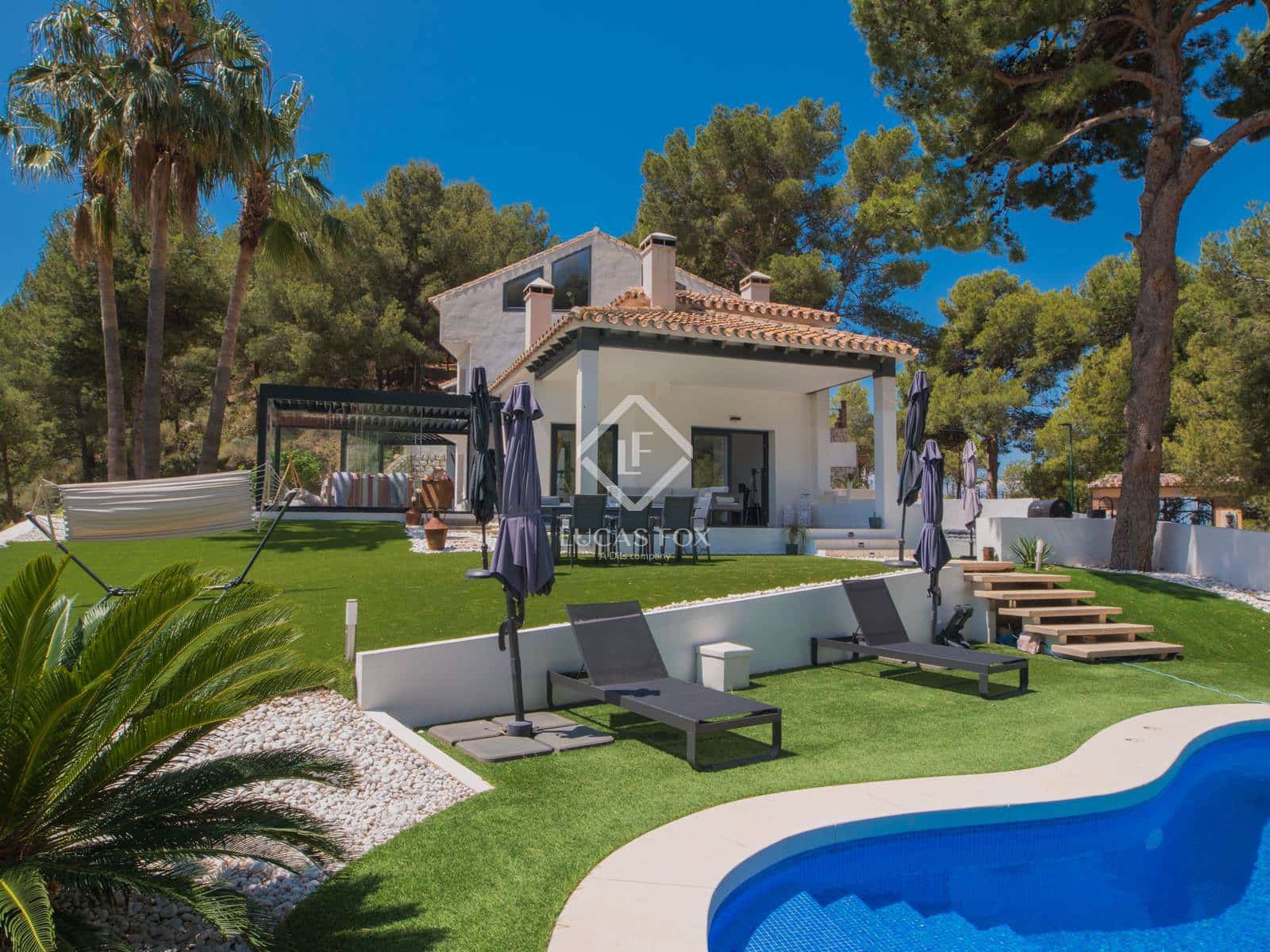 4 slaapkamer Villa te koop in Malaga stad met zwembad garage - € 1.500.000 (Ref: 7615136)