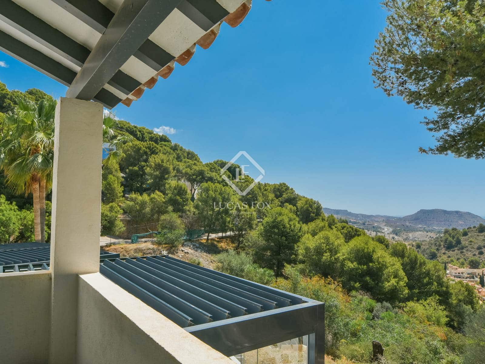 4 slaapkamer Villa te koop in Malaga stad met zwembad garage - € 1.500.000 (Ref: 7615136)