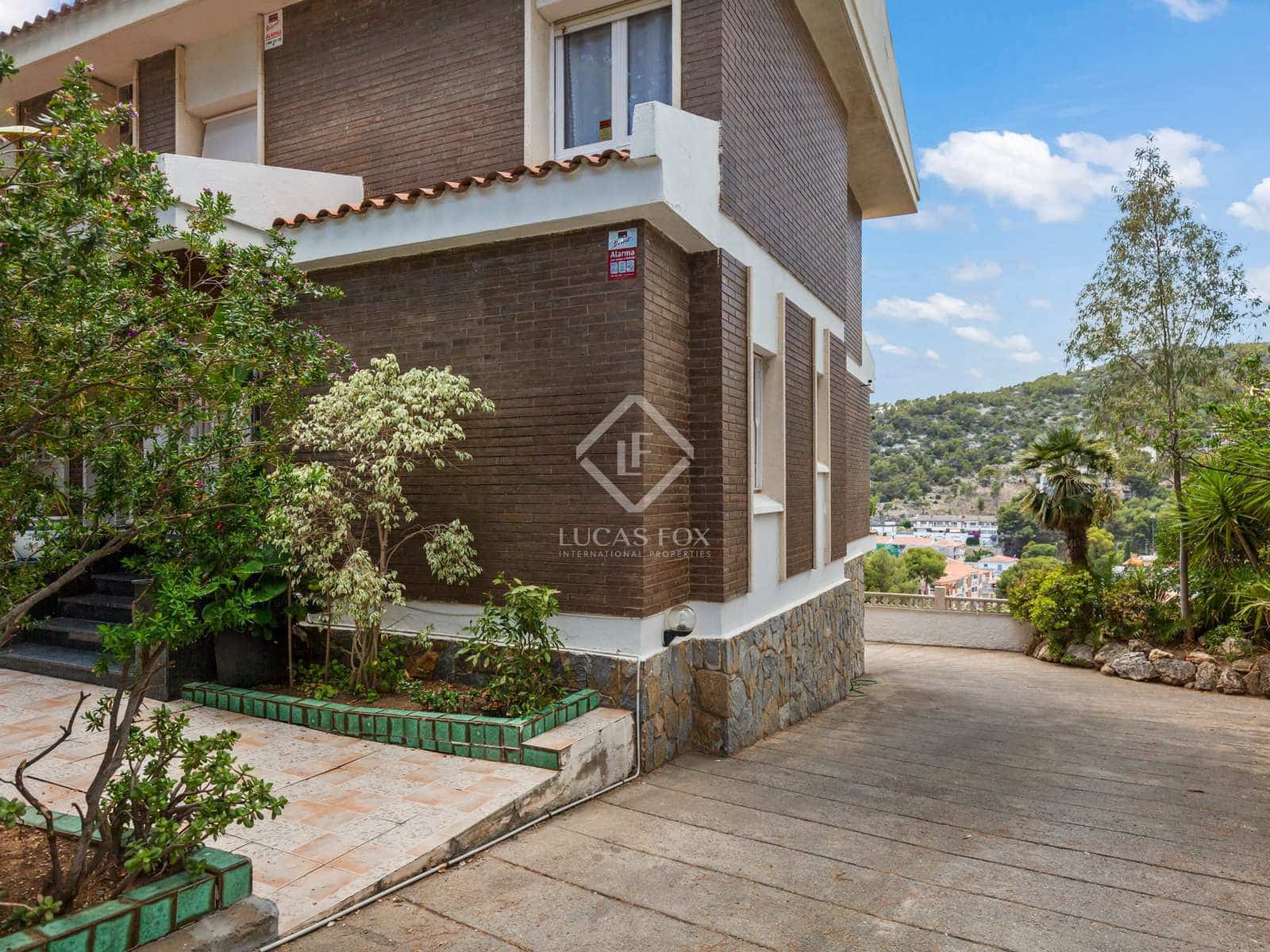 5 sovrum Villa till salu i Castelldefels med pool garage - 1 390 000 € (Ref: 7618055)