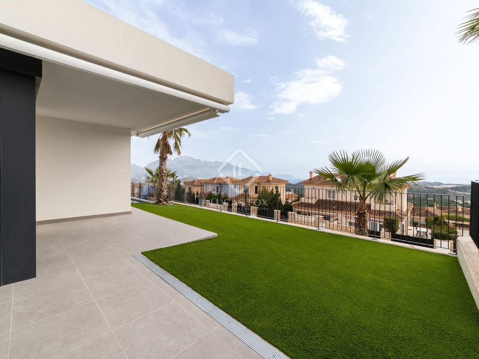 3 slaapkamer Villa te koop in Polop met zwembad garage - € 588.000 (Ref: 7626087)