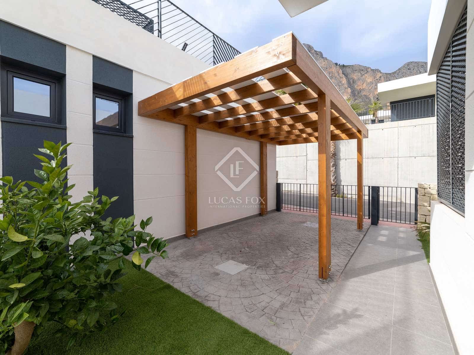 3 slaapkamer Villa te koop in Polop met zwembad garage - € 588.000 (Ref: 7626087)