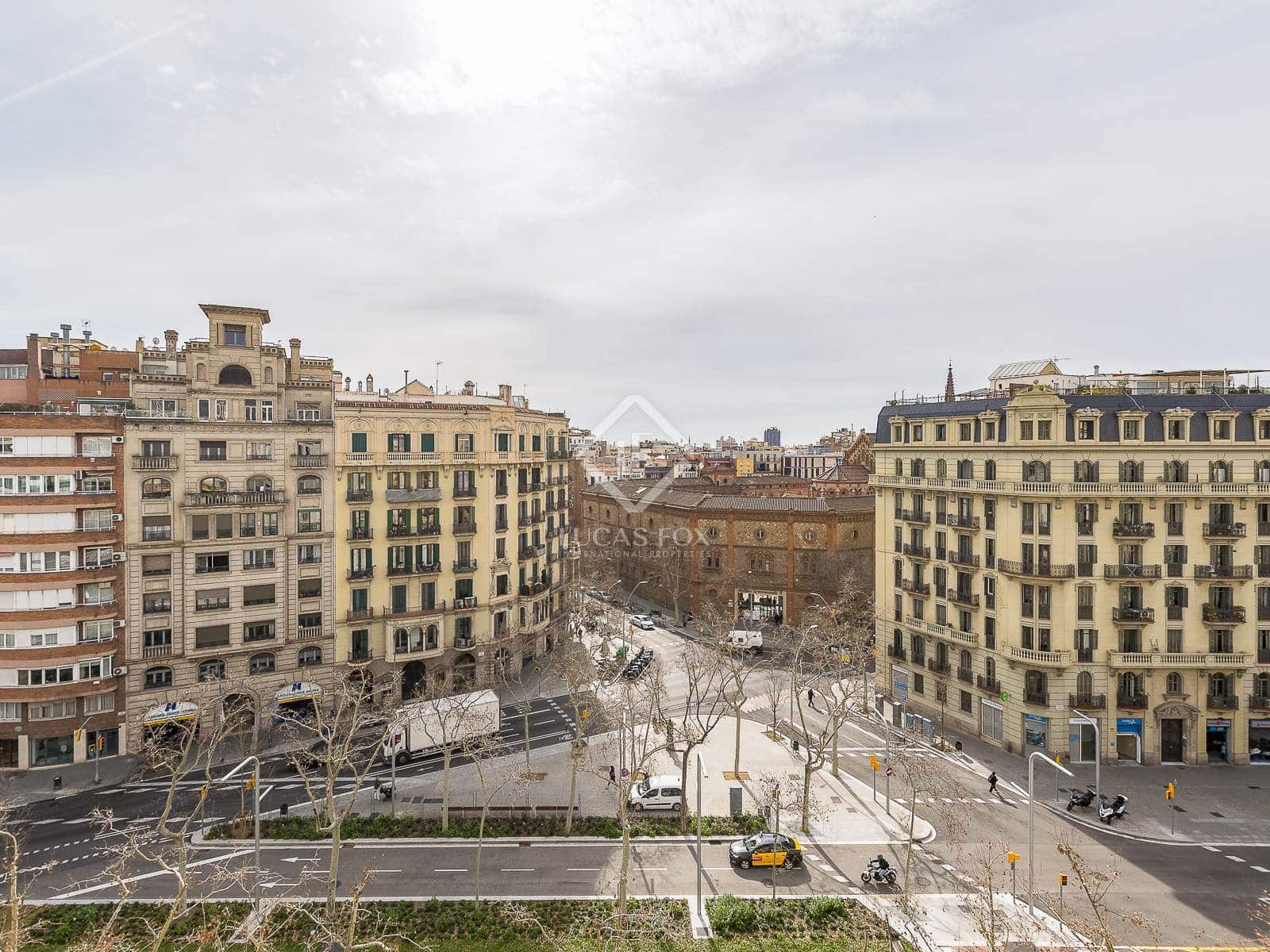 3 bedroom Apartment for sale in Barcelona city - € 995,000 (Ref: 7626091)