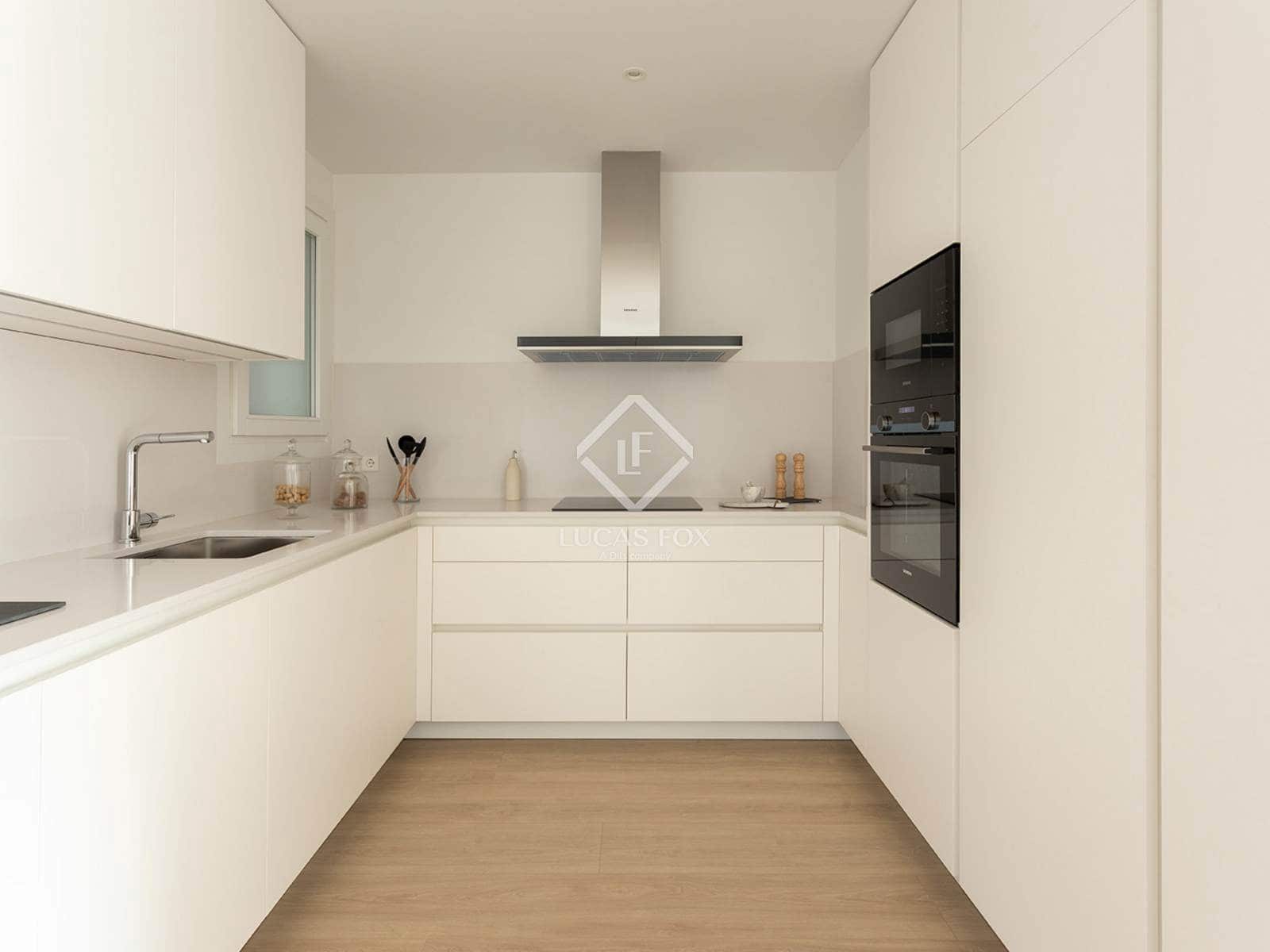 3 bedroom Apartment for sale in Barcelona city - € 995,000 (Ref: 7626091)