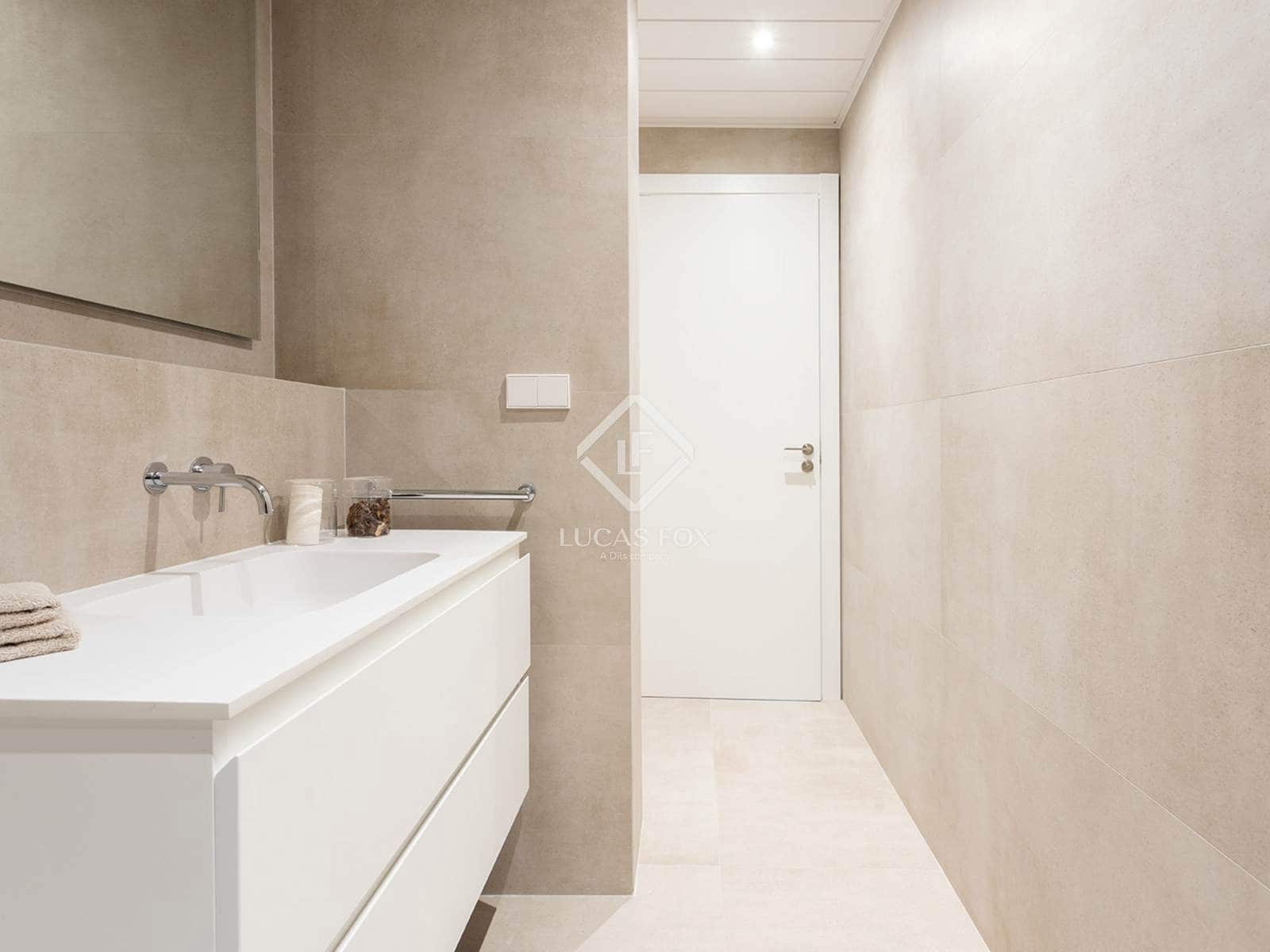 3 bedroom Apartment for sale in Barcelona city - € 995,000 (Ref: 7626091)