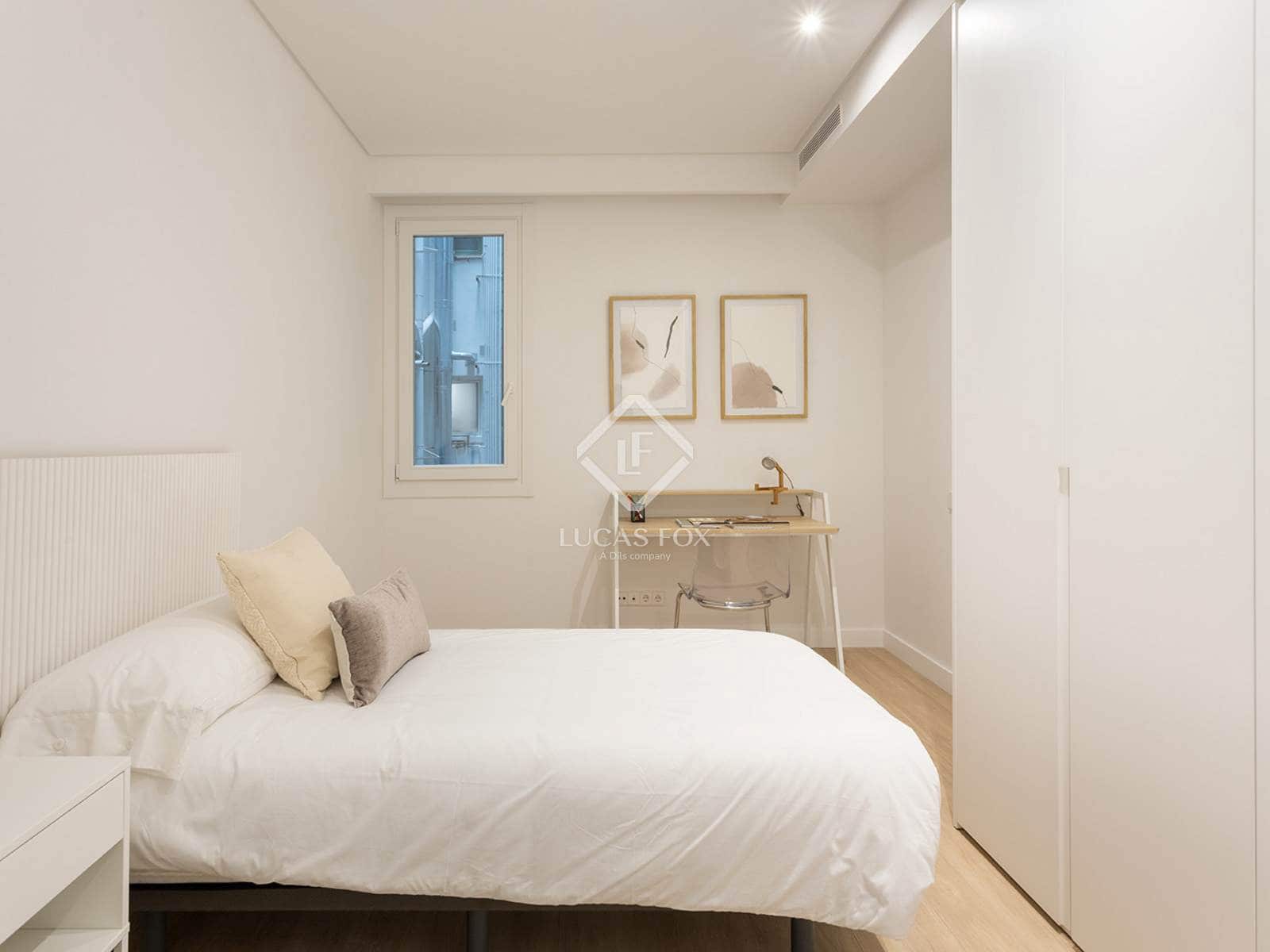 3 bedroom Apartment for sale in Barcelona city - € 995,000 (Ref: 7626091)