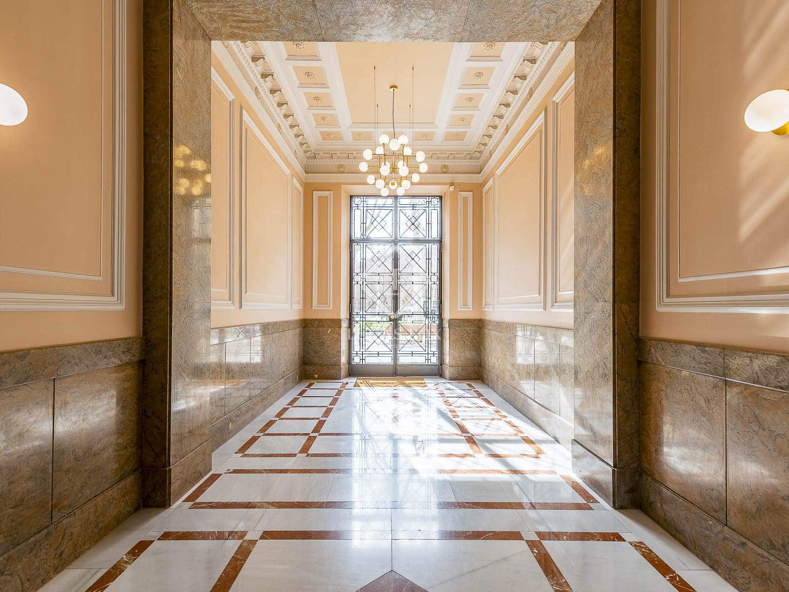 3 bedroom Apartment for sale in Barcelona city - € 995,000 (Ref: 7626091)