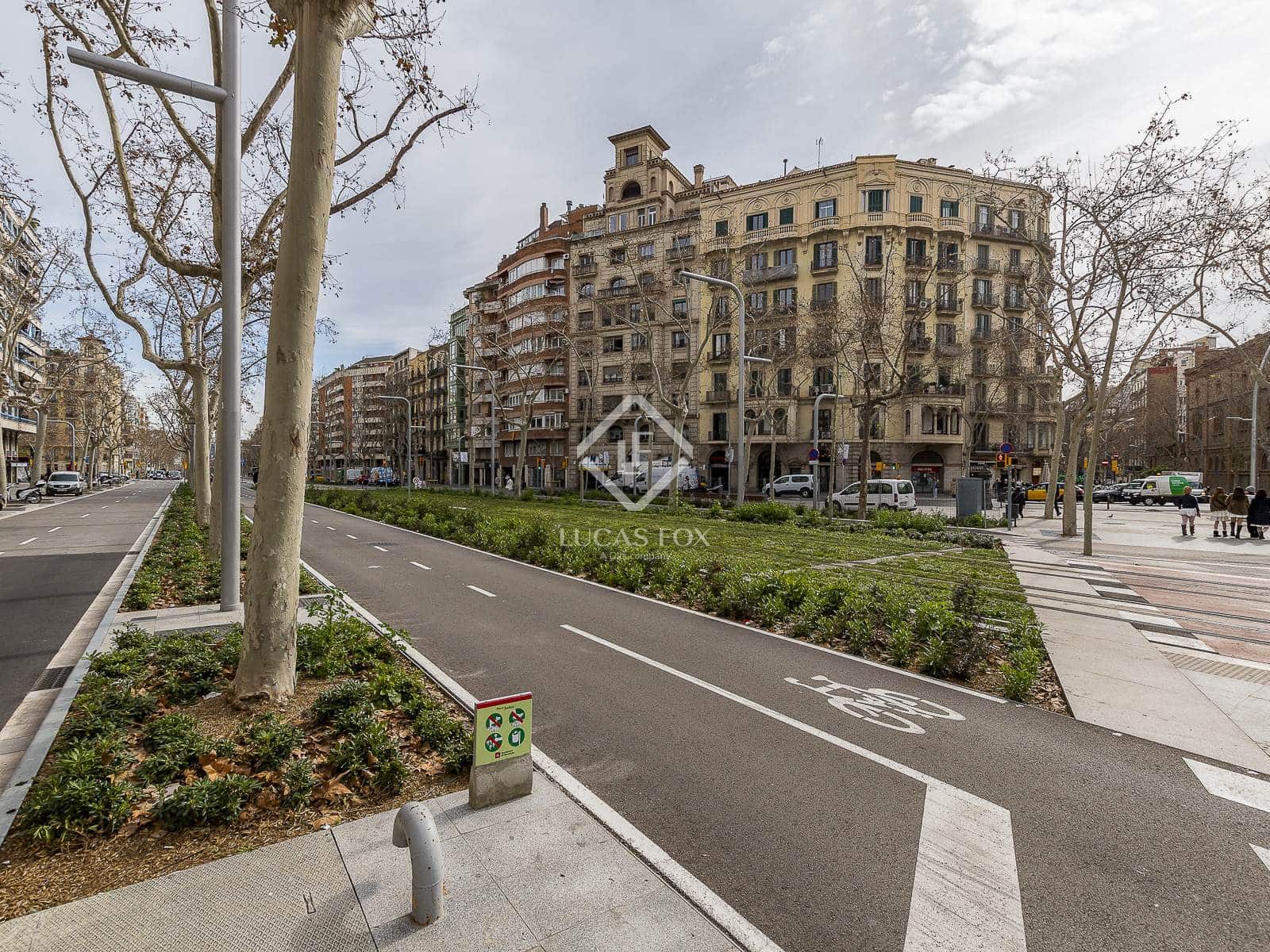 3 bedroom Apartment for sale in Barcelona city - € 995,000 (Ref: 7626091)