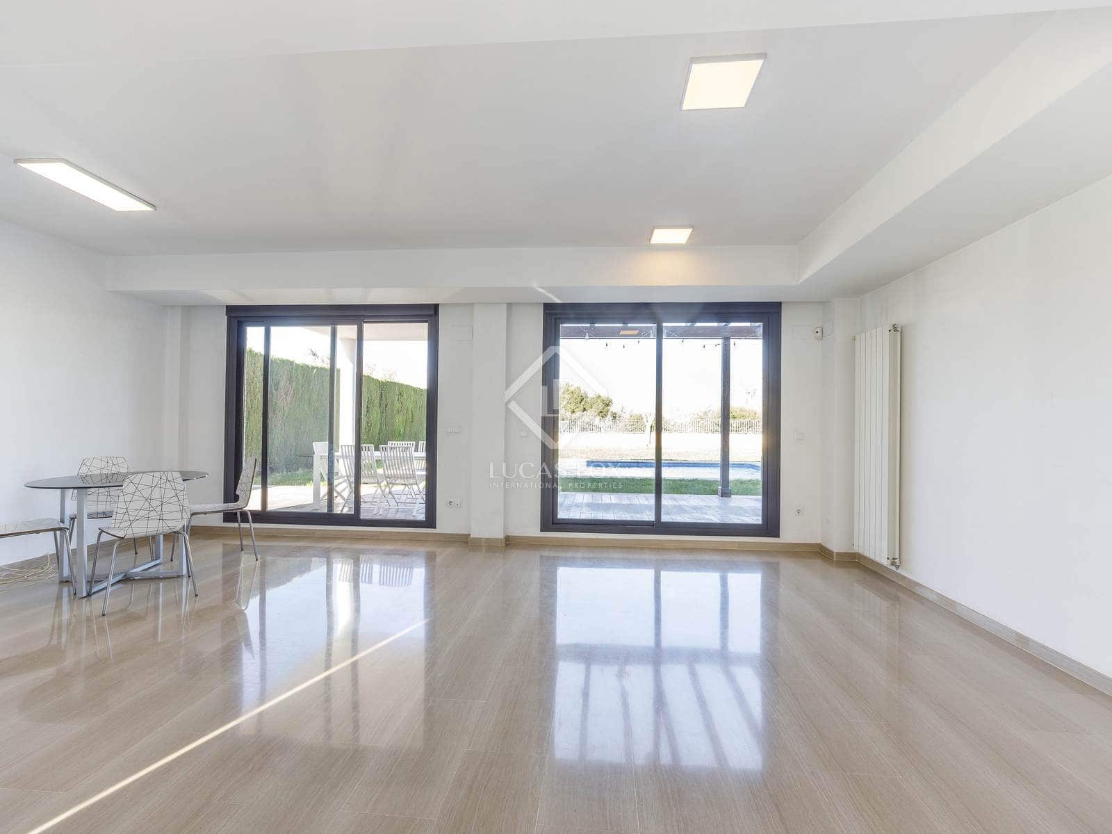 7 bedroom Villa for rent in Betera with pool garage - € 4,500 (Ref: 7626105)