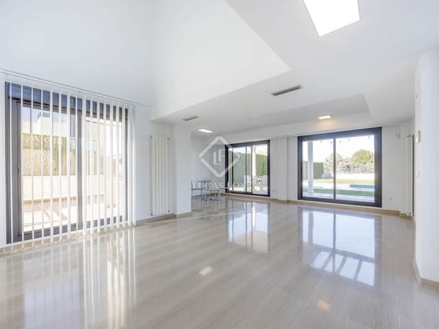 7 Zimmer Villa zu vermieten in Bétera mit Pool Garage - 4.500 € (Ref: 7626105)