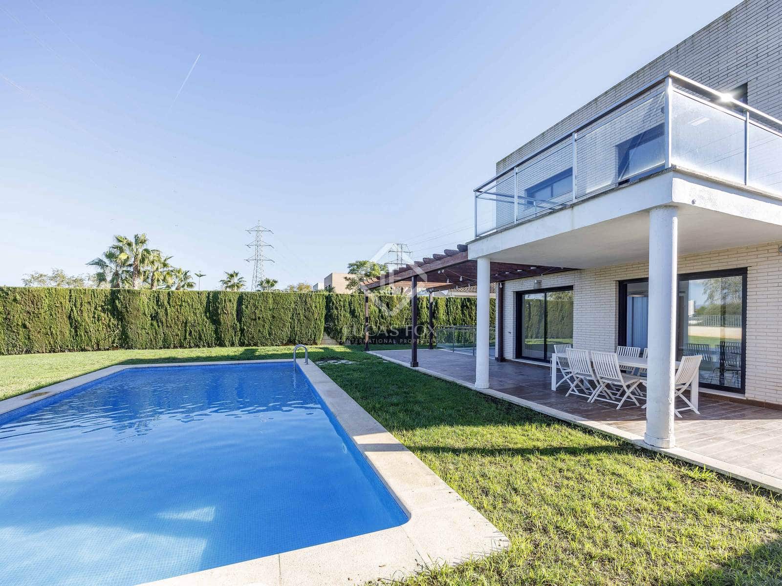7 bedroom Villa for rent in Betera with pool garage - € 4,500 (Ref: 7626105)