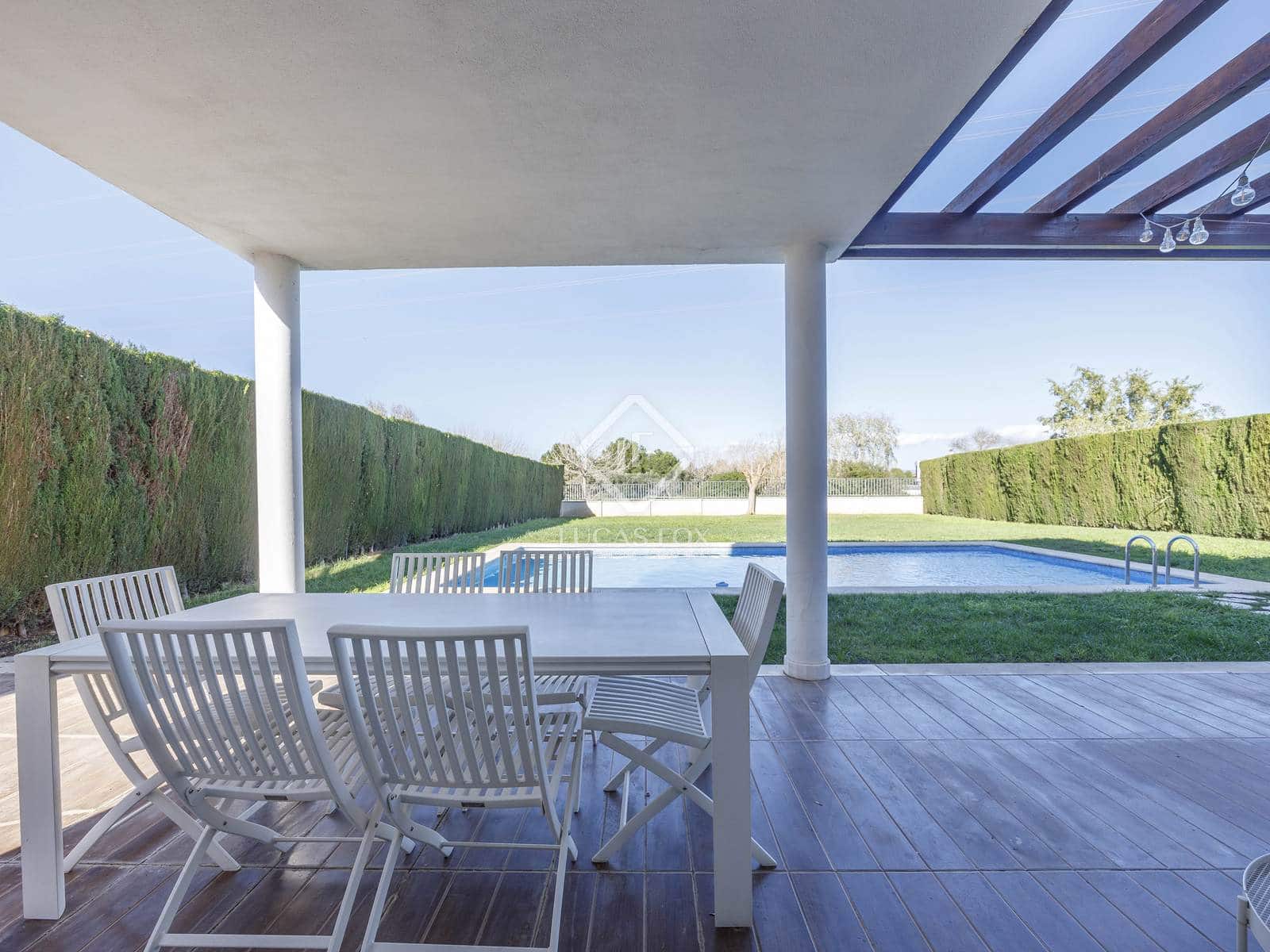 7 bedroom Villa for rent in Betera with pool garage - € 4,500 (Ref: 7626105)