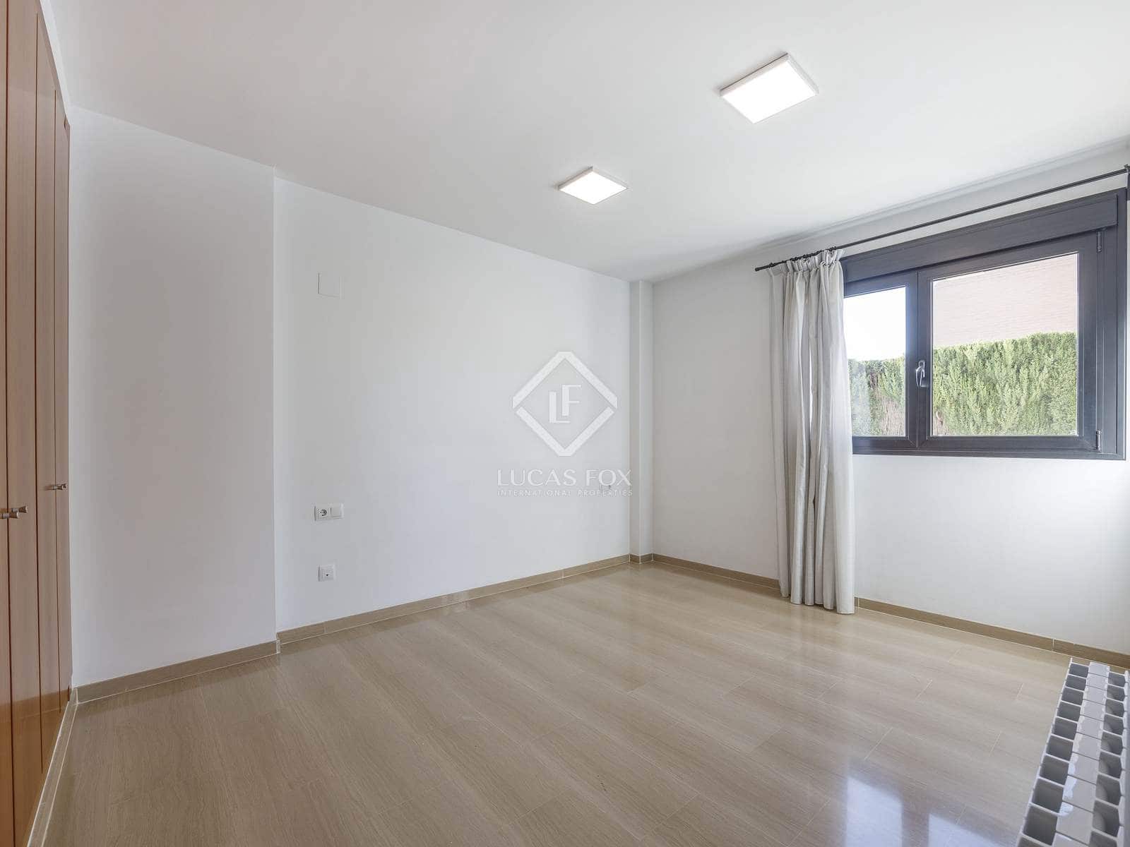7 bedroom Villa for rent in Betera with pool garage - € 4,500 (Ref: 7626105)