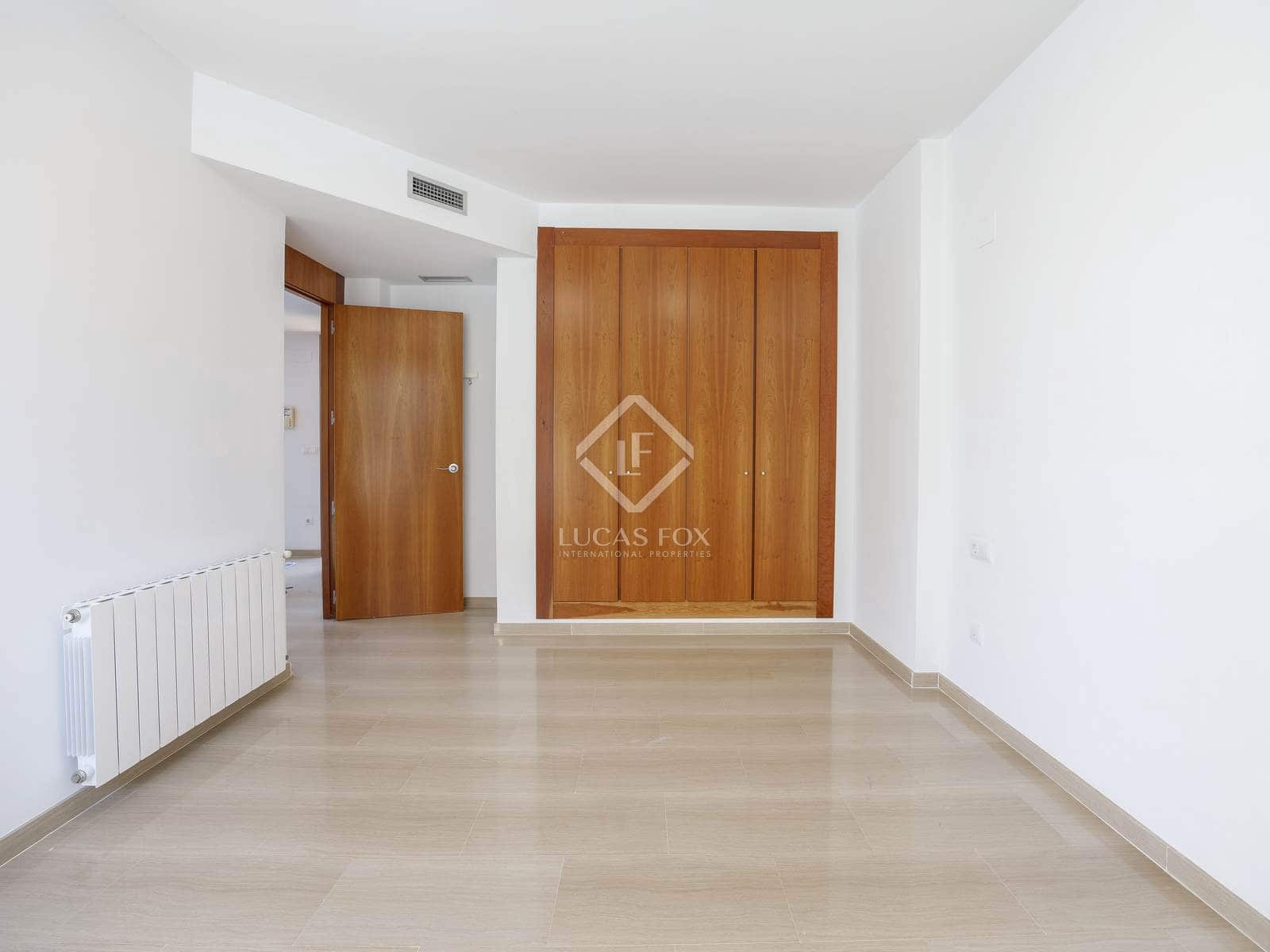 7 bedroom Villa for rent in Betera with pool garage - € 4,500 (Ref: 7626105)