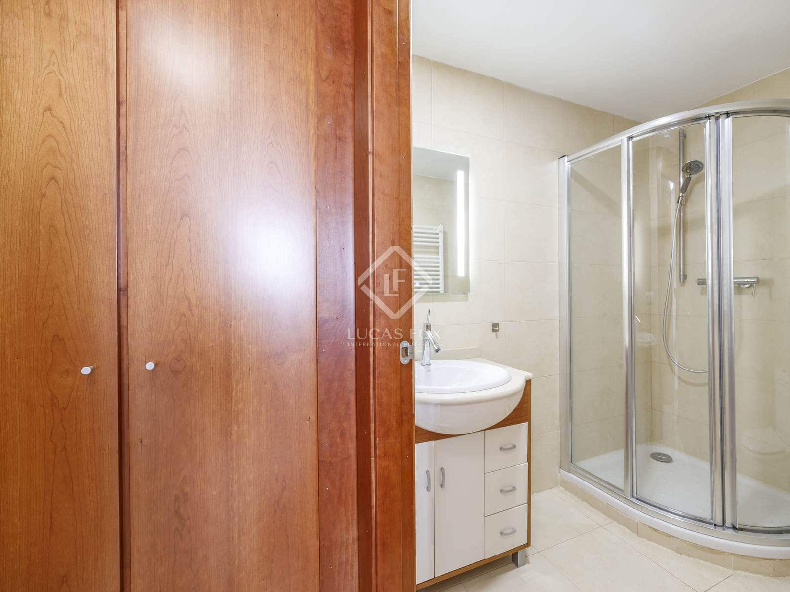 7 bedroom Villa for rent in Betera with pool garage - € 4,500 (Ref: 7626105)
